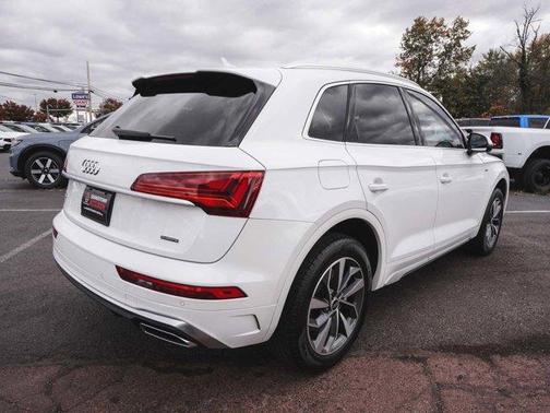 2022 Audi Q5 45 S line Premium Plus