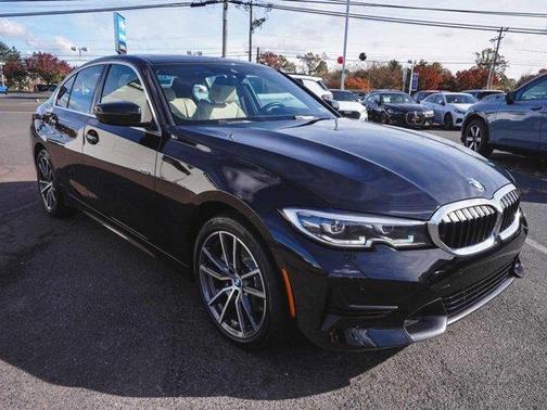 2022 BMW 330 i xDrive
