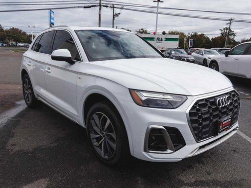 2023 Audi Q5 45 S line quattro Premium