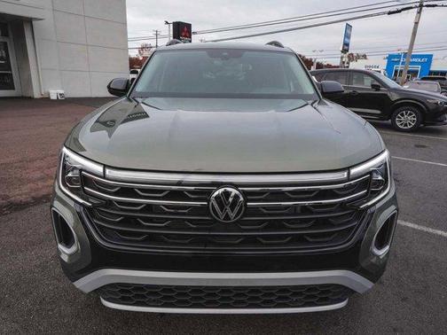 2025 Volkswagen Atlas 2.0T Peak Edition
