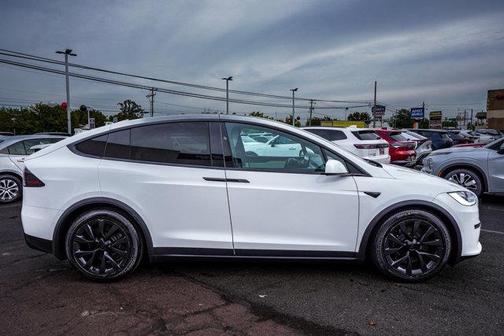 2022 Tesla Model X Base