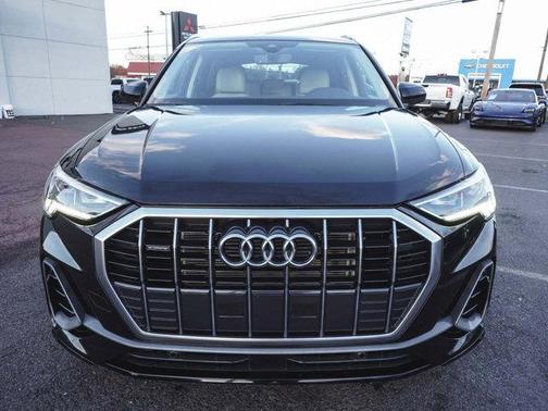 2024 Audi Q3 45 S line Premium