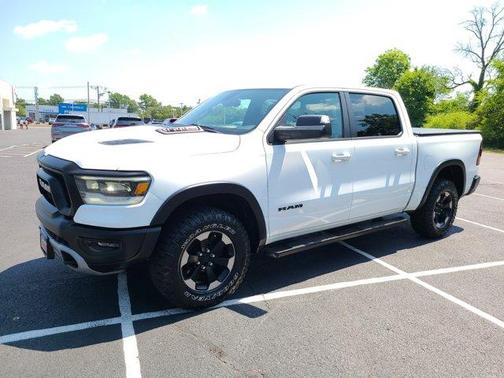 Photo 4 of 35 of 2019 RAM 1500 Rebel