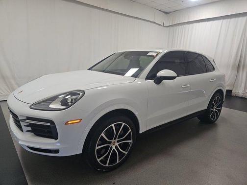 2023 Porsche Cayenne Base