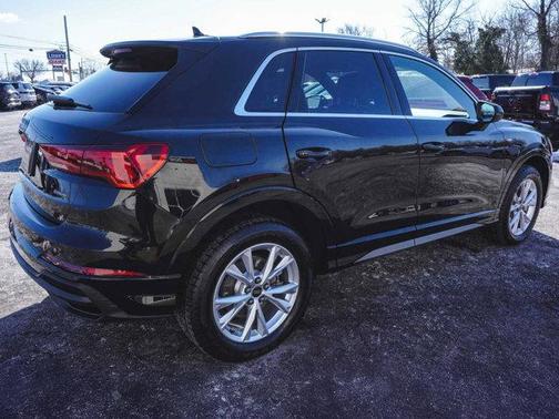 2025 Audi Q3 45 S line Premium