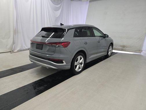 2024 Audi Q4 e-tron 55 quattro Premium