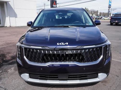 2025 Kia Carnival LXS