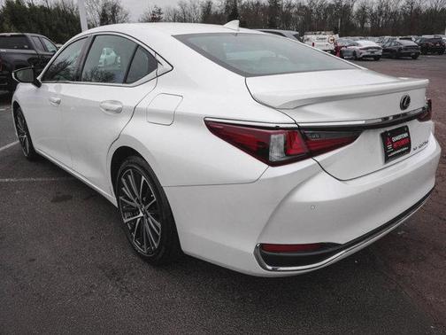 2023 Lexus ES 250 250