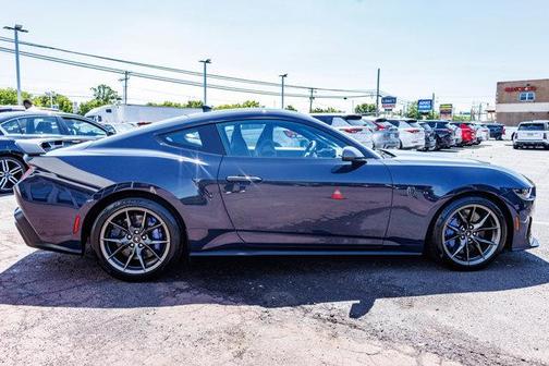 2024 Ford Mustang Dark Horse