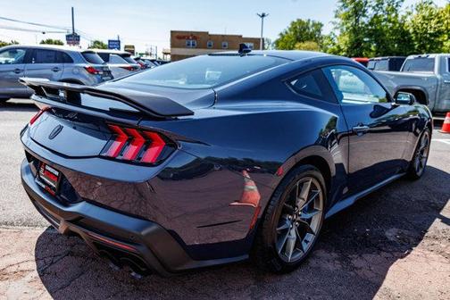 2024 Ford Mustang Dark Horse