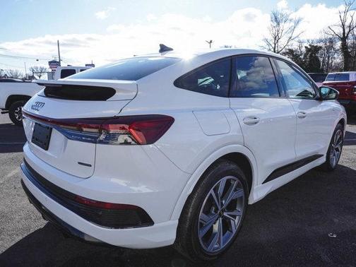 2025 Audi Q4 e-tron 55 quattro Premium