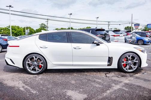 2021 Kia Stinger GT2