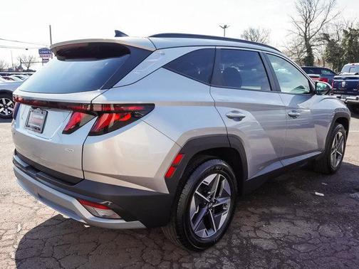 Shimmering Silver 2025 Hyundai TUCSON SEL