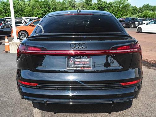 2022 Audi e-tron S line Premium