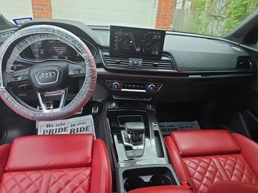 Chronos Gray Metallic 2023 Audi SQ5 3.0T Premium Plus