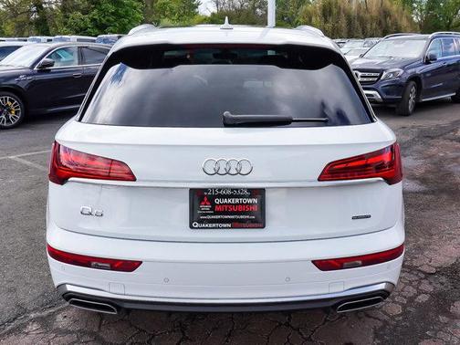 Glacier White Metallic 2023 Audi Q5 45 S line Premium Plus