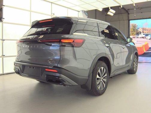 2025 INFINITI QX60 Pure