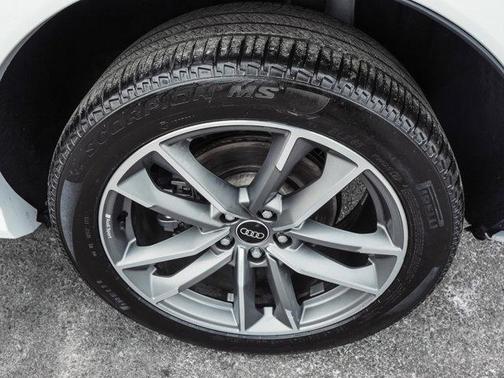 2021 Audi Q3 45 S line Premium