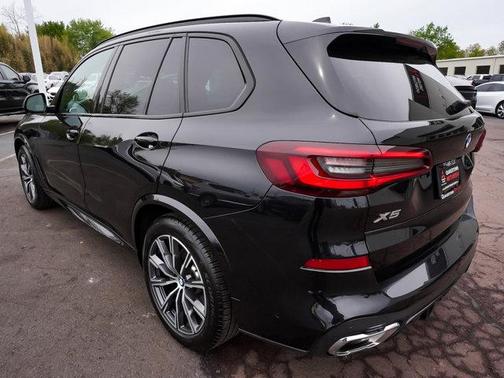 Black Sapphire Metallic 2023 BMW X5 xDrive40i