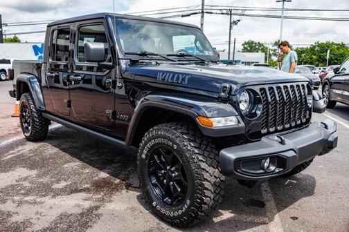 2022 Jeep Gladiator Sport