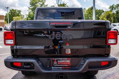 2022 Jeep Gladiator Sport