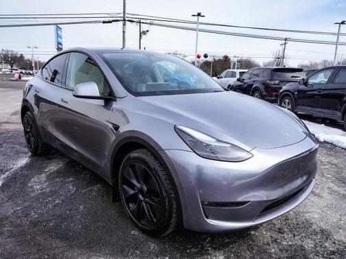 2025 Tesla Model Y Long Range