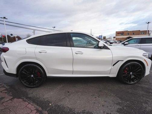 2023 BMW X6 xDrive40i