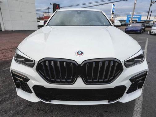 2023 BMW X6 xDrive40i