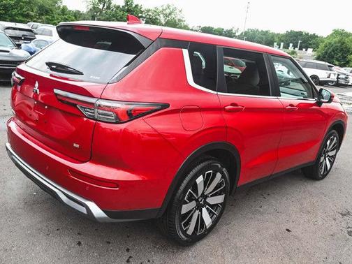 2025 Mitsubishi Outlander SE