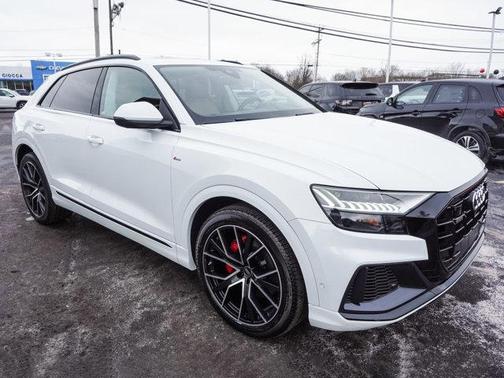 2022 Audi Q8 55 Prestige