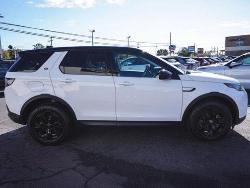 2022 Land Rover Discovery Sport SE