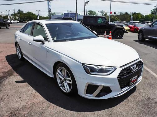 Glacier White Metallic 2022 Audi A4 45 S line Premium Plus