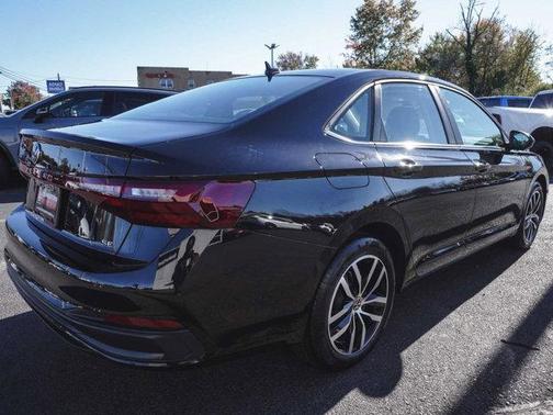 2025 Volkswagen Jetta 1.5T SE