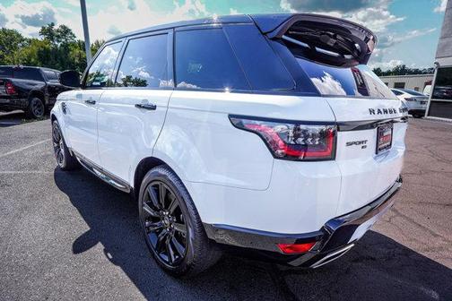 2022 Land Rover Range Rover Sport HSE Silver Edition