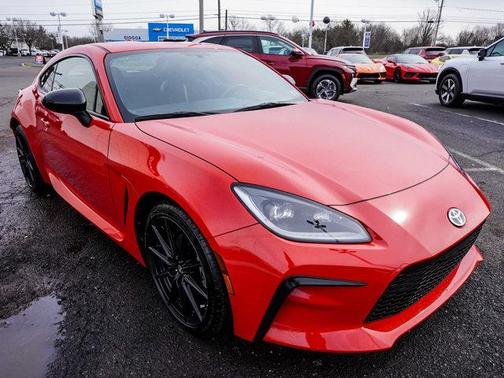 2024 Toyota GR86 Premium