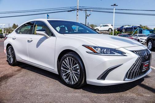 2024 Lexus ES 250 Luxury