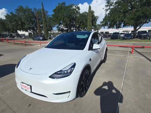 2023 Tesla Model Y Long Range