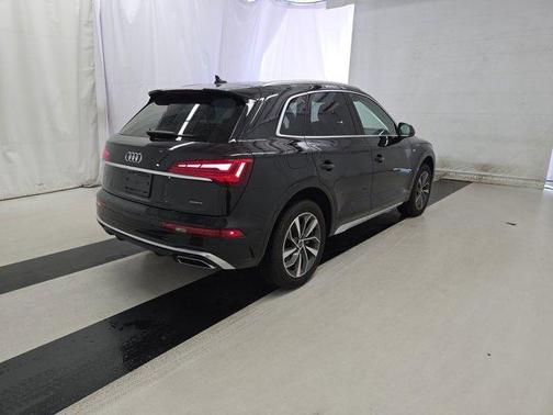 2024 Audi Q5 45 S line quattro Premium