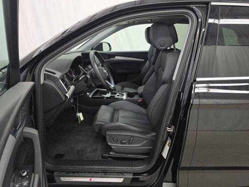 2024 Audi Q5 45 S line quattro Premium