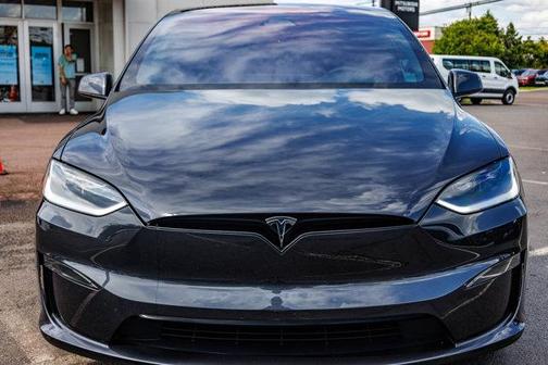 2024 Tesla Model X Base