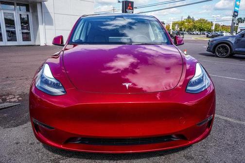 2025 Tesla Model Y Performance