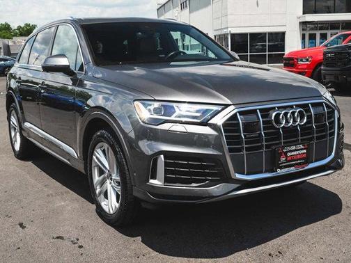 2022 Audi Q7 45 Premium Plus