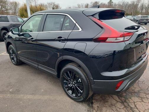 2025 Mitsubishi Eclipse Cross LE