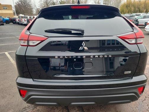 2025 Mitsubishi Eclipse Cross LE