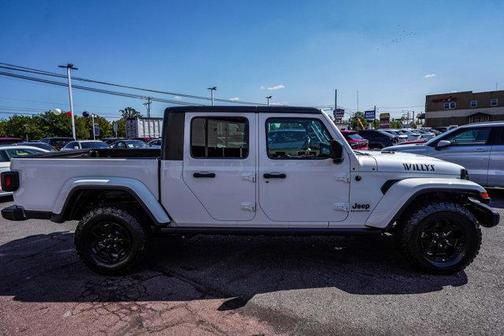 2021 Jeep Gladiator Sport