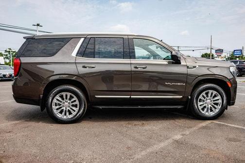 2021 GMC Yukon SLT