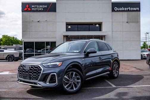 2022 Audi Q5 45 S line Premium Plus