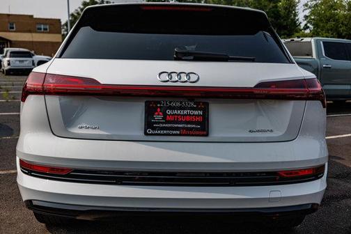 2022 Audi e-tron Premium
