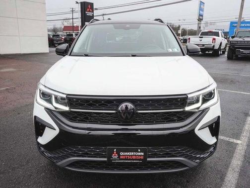 2024 Volkswagen Taos 1.5T SE Black