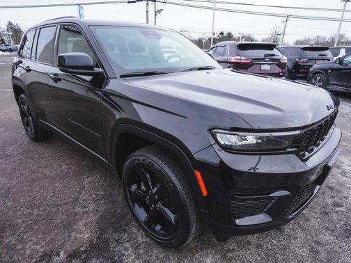 2023 Jeep Grand Cherokee Altitude